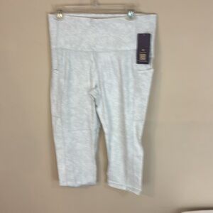 Dragon Fit High Waist Yoga Pants Capri Tie Dye Graphic White Size XL NWT